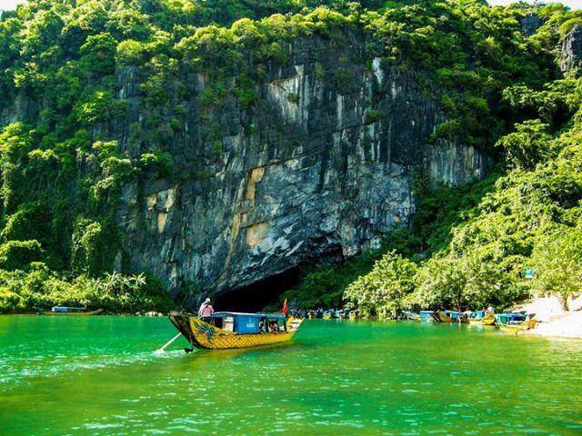 2N1Đ Khám phá Động Phong Nha – Thung lũng Hava