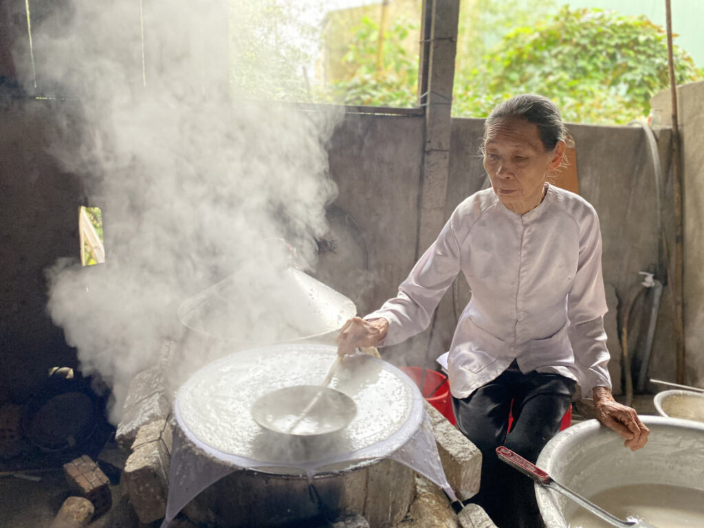 Làng nghề bánh tráng Tân An